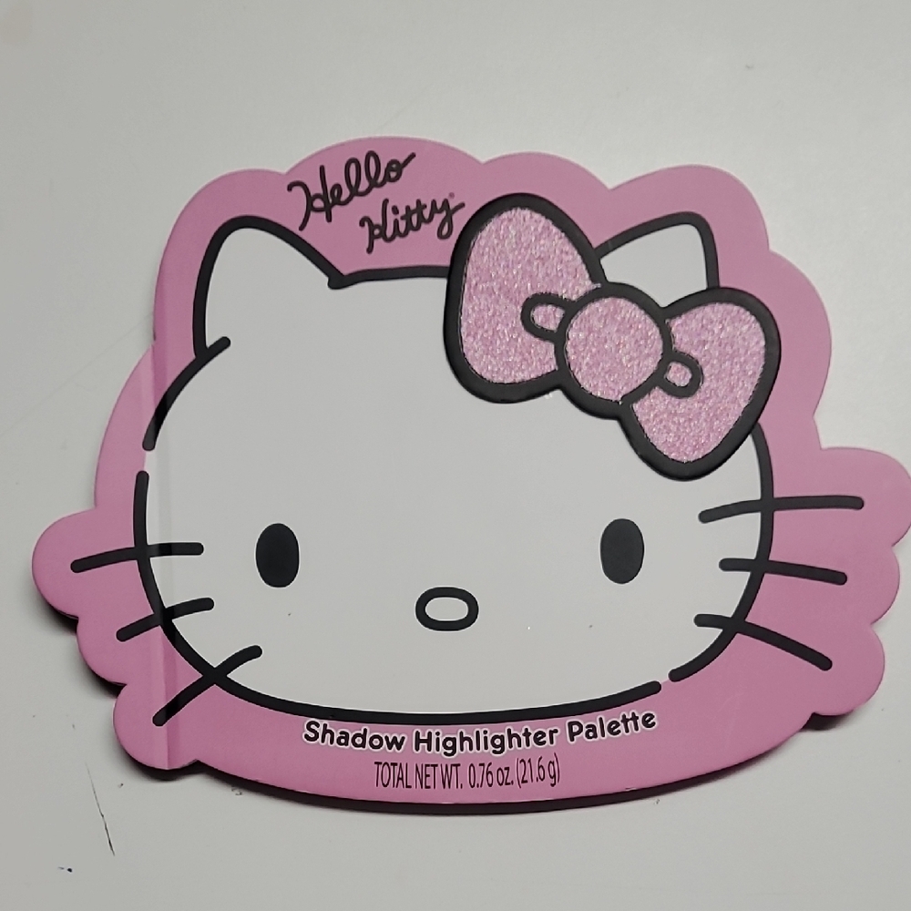 Hello Kitty Shadow Highlighter Palette